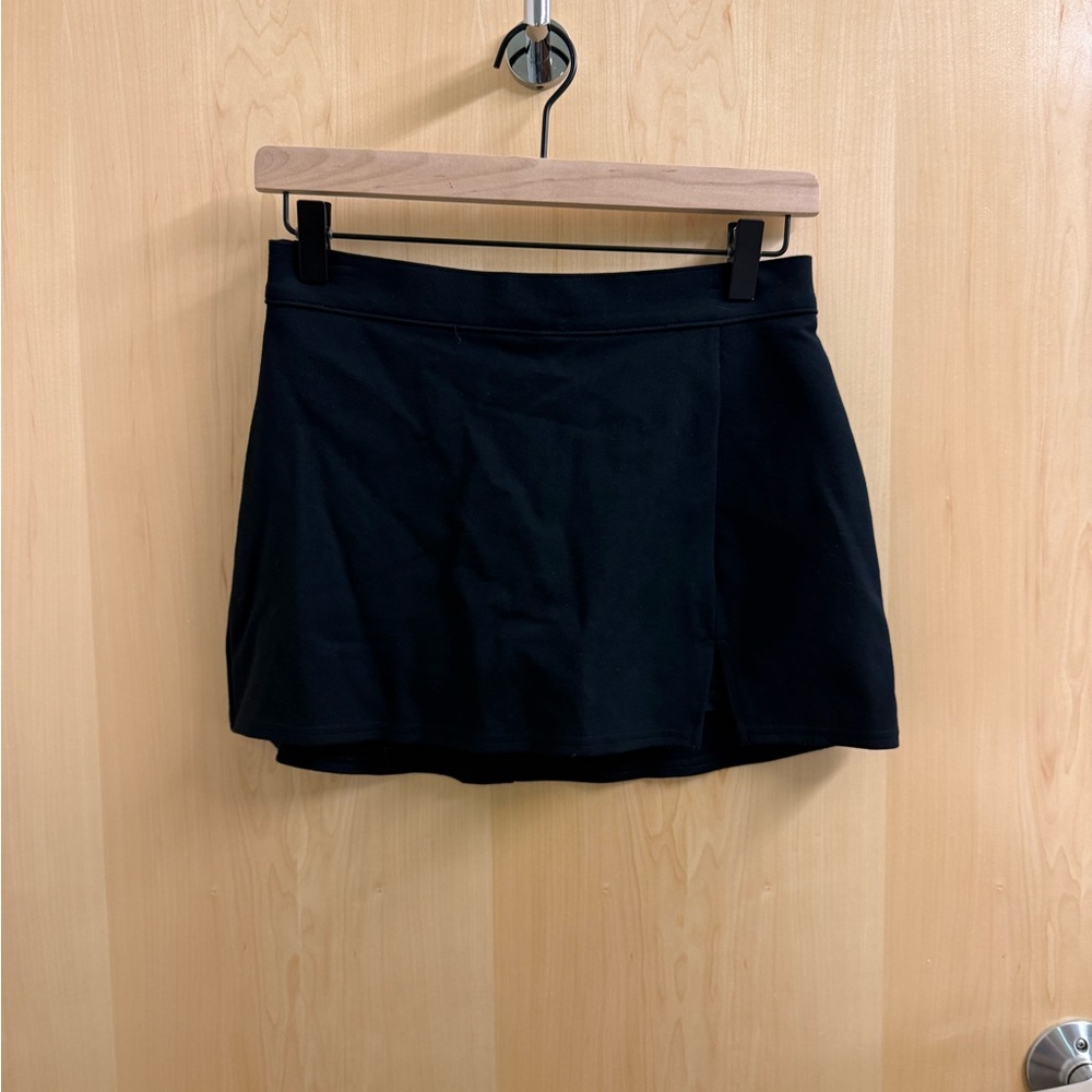 Hollister Black Skort with small slit